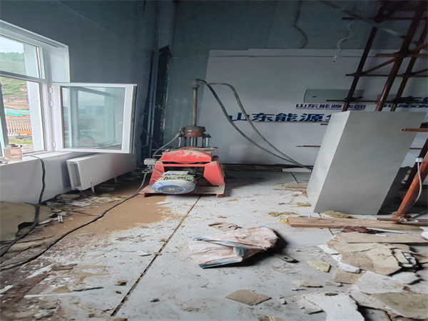 江津地基基础下沉墙体裂缝加固注浆顶升施工